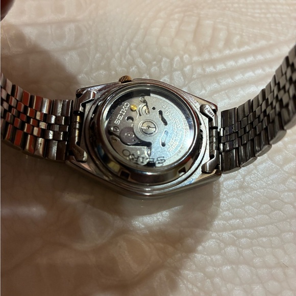 Seiko vintage Gold color  Men's Watch - Picture 6 of 11